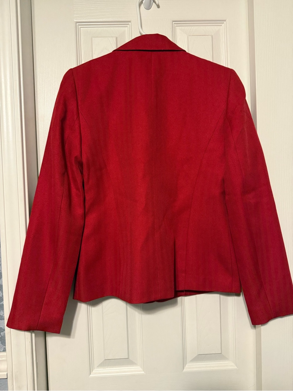 Le Suit Red Tailored Women's Pant Suit - Blazer & Straight Trousers - Picture 7 of 9